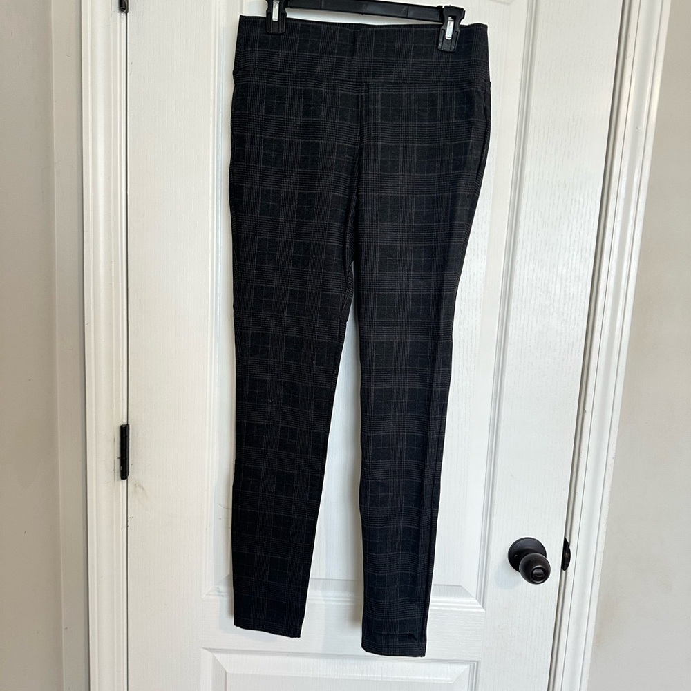 d. jeans Black Checkered Ankle Pants